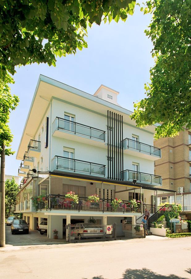 Hotel Latini Rimini Exteriör bild