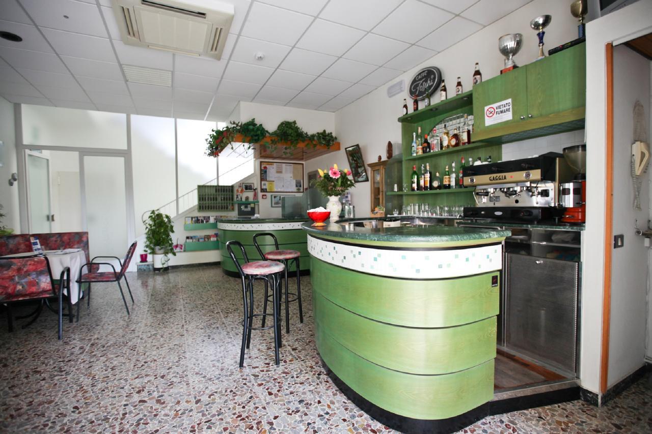 Hotel Latini Rimini Exteriör bild